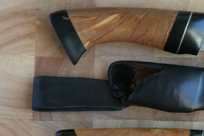 Tvillinge knive. Øverst PK 29, nederst PK 28.